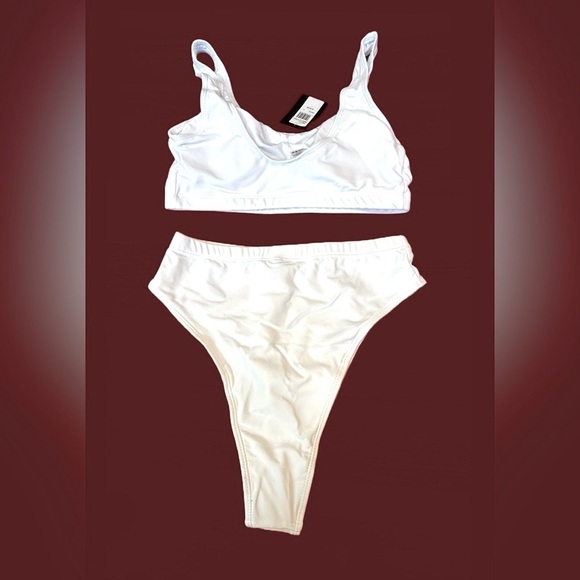 NWT Frederick’s of Hollywood White Vedra Bikini w/Built-In Bra & High Waist, S - Picture 6 of 10